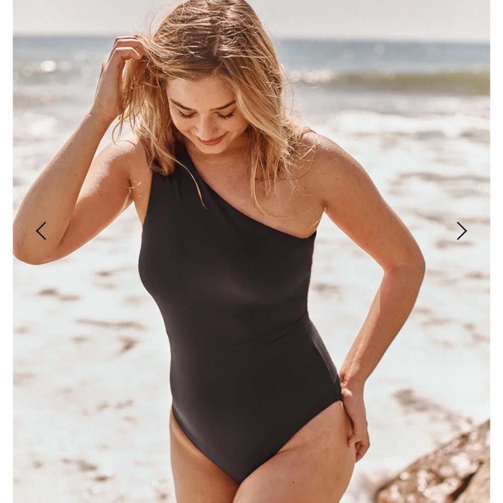 NWT Summersalt Rouched SideStroke One Piece